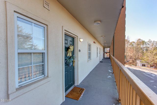 820 Golf View Boulevard, Pigeon Forge, TN 37863