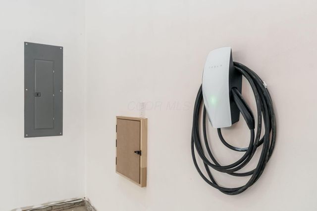 496 W 1st Avenue, Columbus, OH 43201