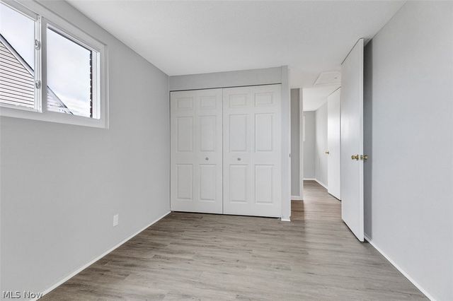 6330 Sandfield Drive, Brook Park, OH 44142