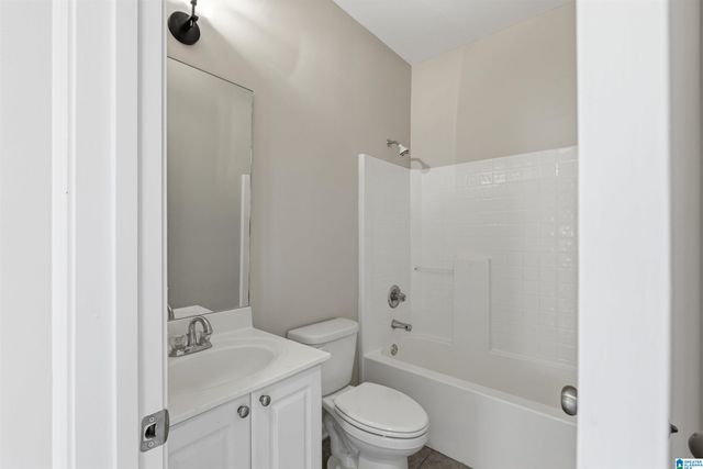 233 STONECREEK WAY, Helena, AL 35080
