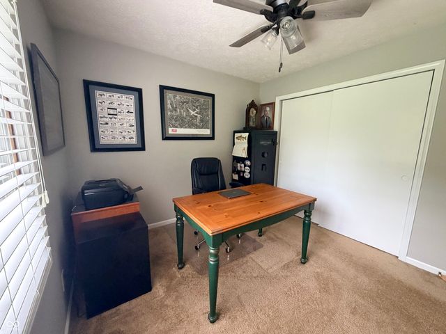 325 Rolling Trails Road, Greenwood, IN 46142