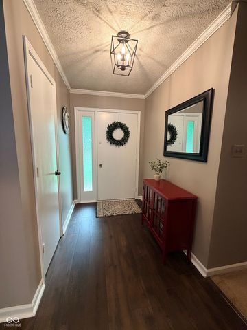 325 Rolling Trails Road, Greenwood, IN 46142