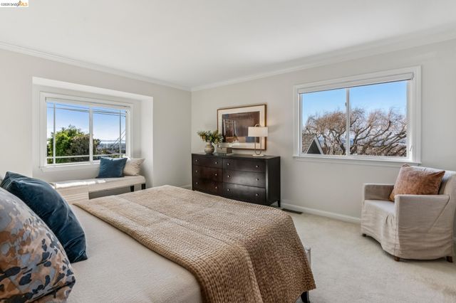 5861 Bernhard Ave, Richmond, CA 94805