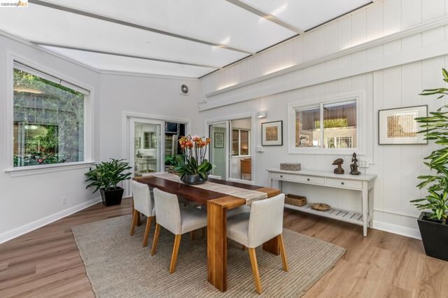 5861 Bernhard Ave, Richmond, CA 94805