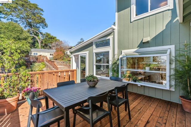 5861 Bernhard Ave, Richmond, CA 94805