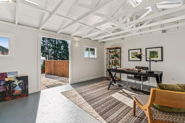 5861 Bernhard Ave, Richmond, CA 94805