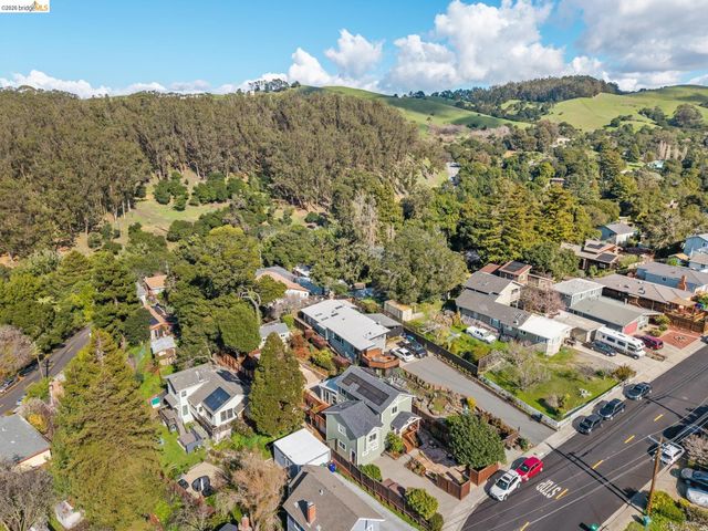 5861 Bernhard Ave, Richmond, CA 94805