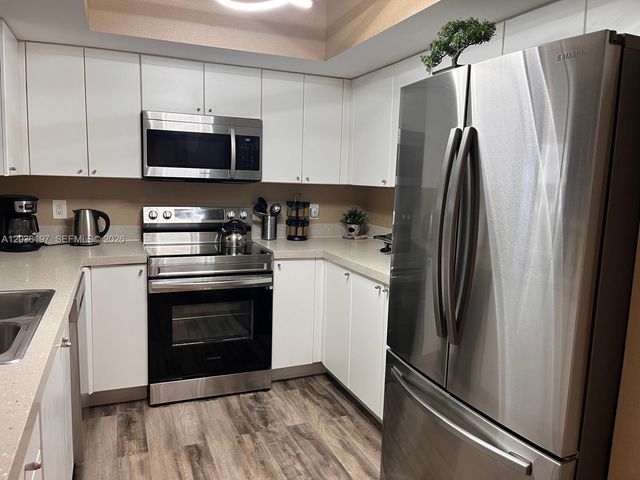 17375 Collins Avenue 905, Sunny Isles Beach, FL 33160