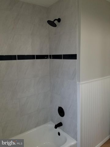 106 REVIEW AVE, Trenton, NJ 08648