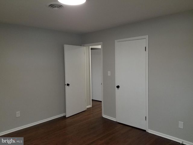 106 REVIEW AVE, Trenton, NJ 08648