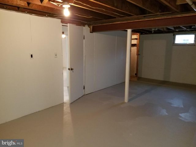 106 REVIEW AVE, Trenton, NJ 08648