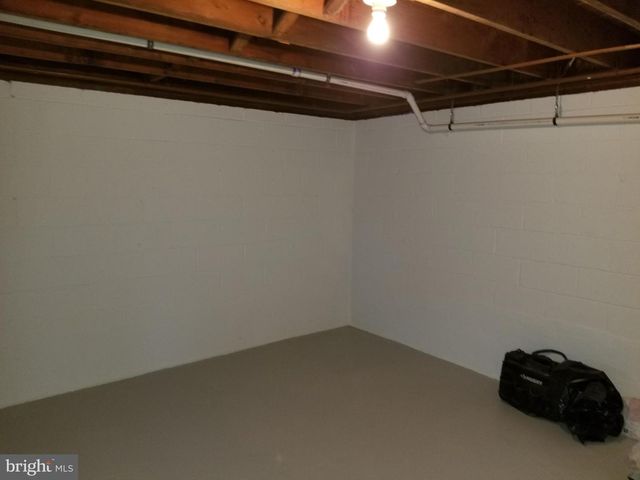 106 REVIEW AVE, Trenton, NJ 08648