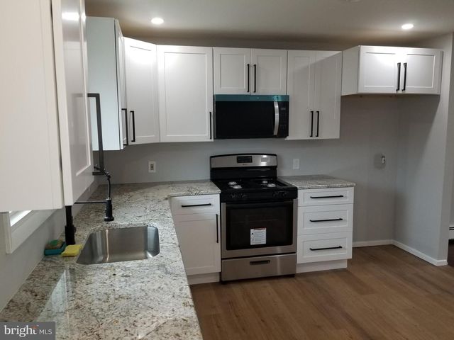 106 REVIEW AVE, Trenton, NJ 08648