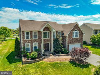 1101 PRESIDENTIAL DR, Quakertown, PA 18951
