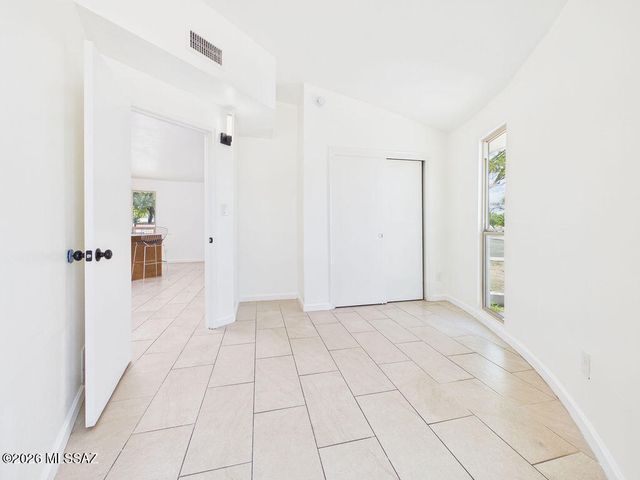 1720 N Nancy Rose Boulevard, Tucson, AZ 85712