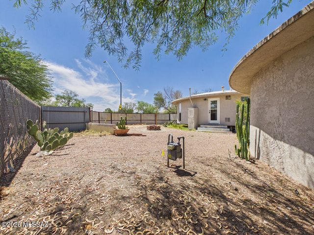 1720 N Nancy Rose Boulevard, Tucson, AZ 85712