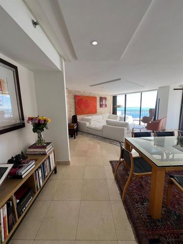 1581 Brickell Ave 2005, Miami, FL 33129