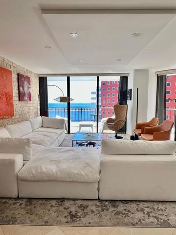 1581 Brickell Ave 2005, Miami, FL 33129