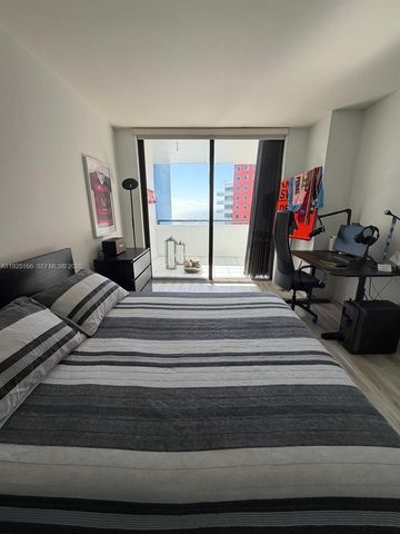 1581 Brickell Ave 2005, Miami, FL 33129