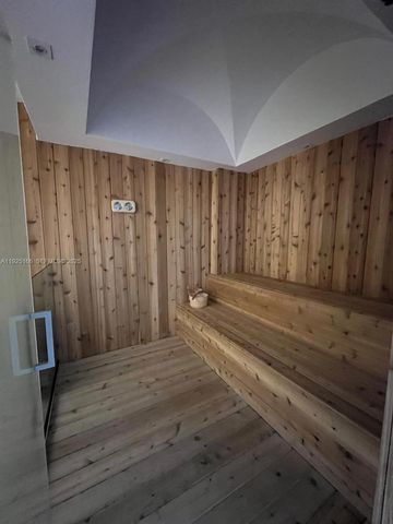 1581 Brickell Ave 2005, Miami, FL 33129