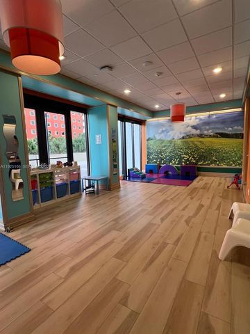 1581 Brickell Ave 2005, Miami, FL 33129