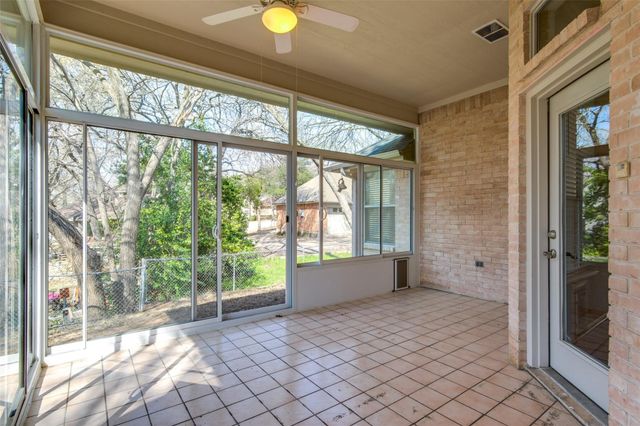 1214 Sandhurst Court, Grapevine, TX 76051