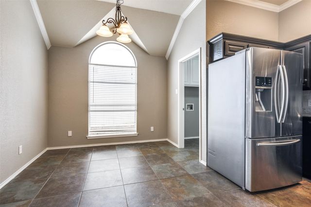 1214 Sandhurst Court, Grapevine, TX 76051