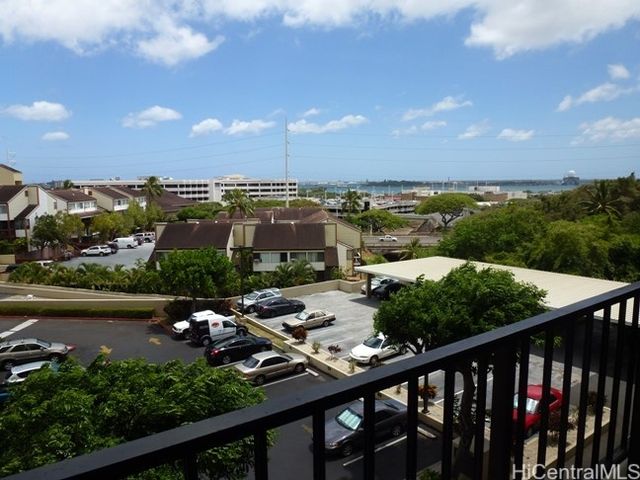 98-402 Koauka Loop 410, Aiea, HI 96701