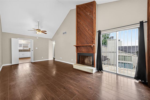 6401 Deihl Road 1105, Houston, TX 77092