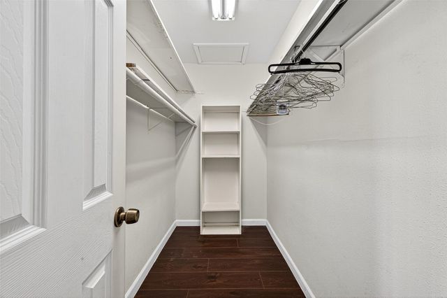 6401 Deihl Road 1105, Houston, TX 77092