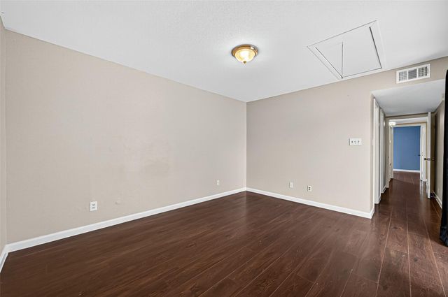 6401 Deihl Road 1105, Houston, TX 77092