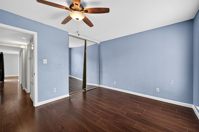 6401 Deihl Road 1105, Houston, TX 77092