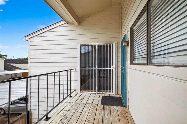 6401 Deihl Road 1105, Houston, TX 77092
