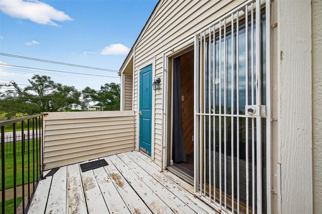 6401 Deihl Road 1105, Houston, TX 77092