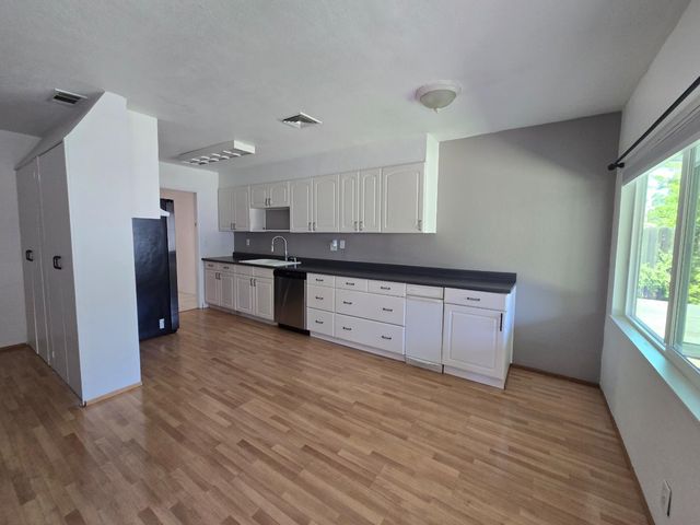7014 Shiloh Pl, Stockton, CA 95219