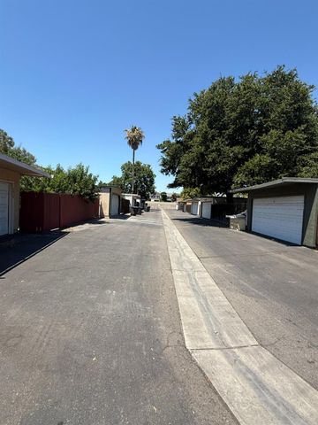 7014 Shiloh Pl, Stockton, CA 95219