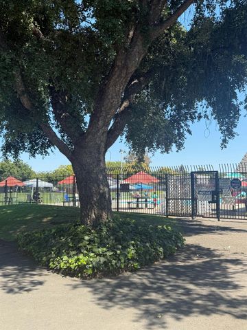 7014 Shiloh Pl, Stockton, CA 95219