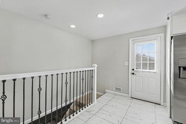 8806 LAKEWOOD, Parkville, MD 21234