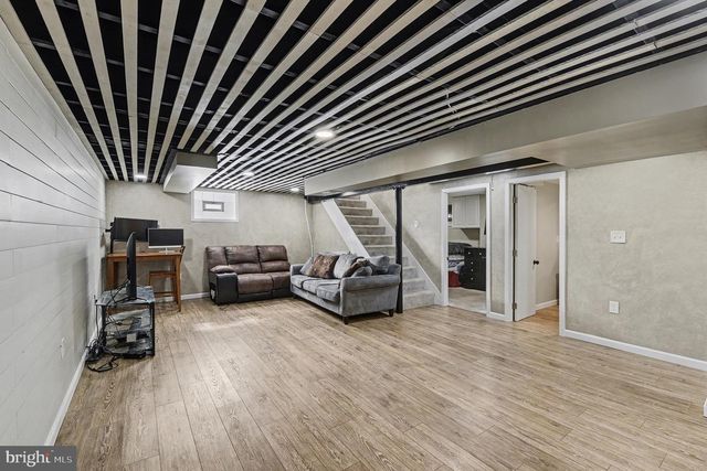 8806 LAKEWOOD, Parkville, MD 21234