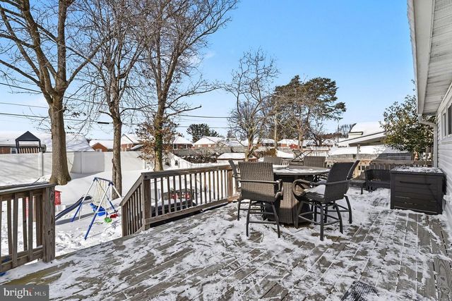 8806 LAKEWOOD, Parkville, MD 21234