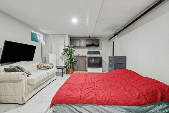 8311 Little Neck Parkway, Glen Oaks, NY 11004