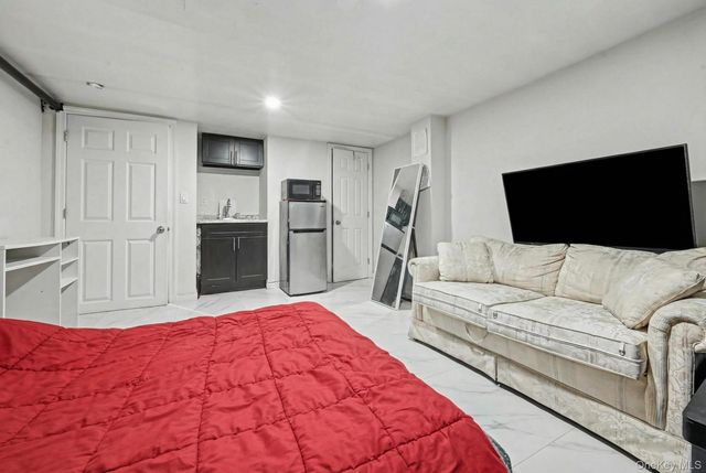 8311 Little Neck Parkway, Glen Oaks, NY 11004