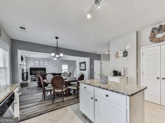 405 Reinhardt Lane, Ball Ground, GA 30107