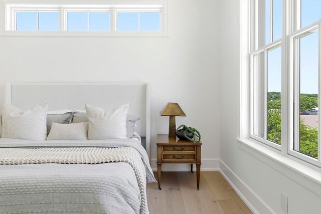 4471 Washtington St 1, Boston, MA 02131