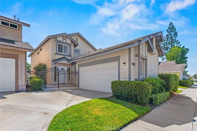 9 Southampton, Irvine, CA 92620