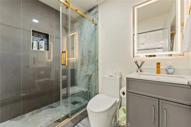 9 Southampton, Irvine, CA 92620