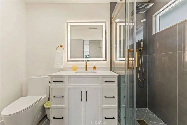 9 Southampton, Irvine, CA 92620