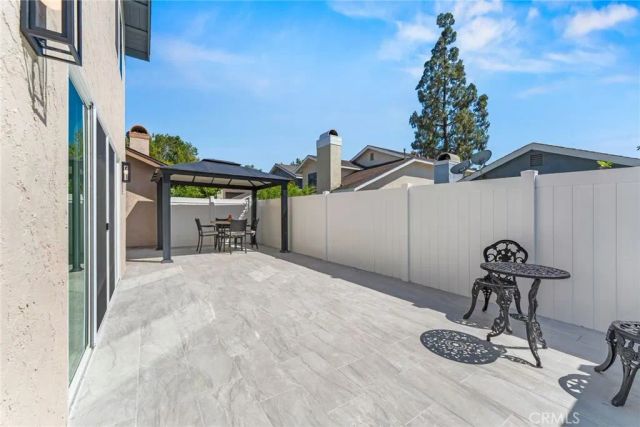 9 Southampton, Irvine, CA 92620