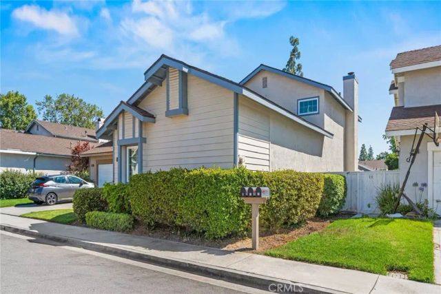 9 Southampton, Irvine, CA 92620
