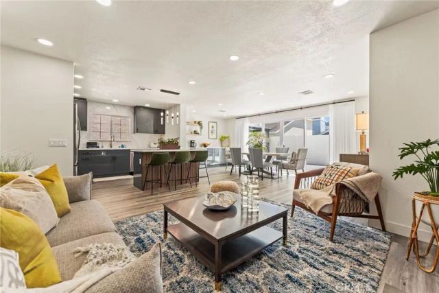 9 Southampton, Irvine, CA 92620
